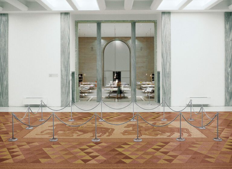 Battista stanchions