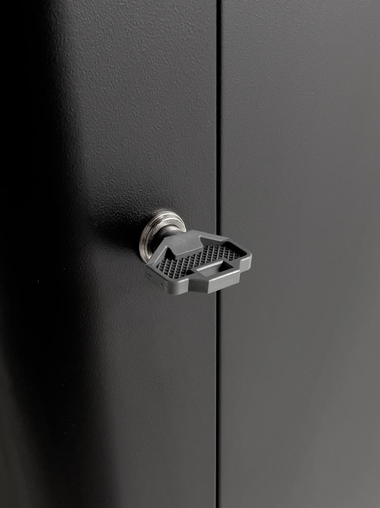 Centolitri lock